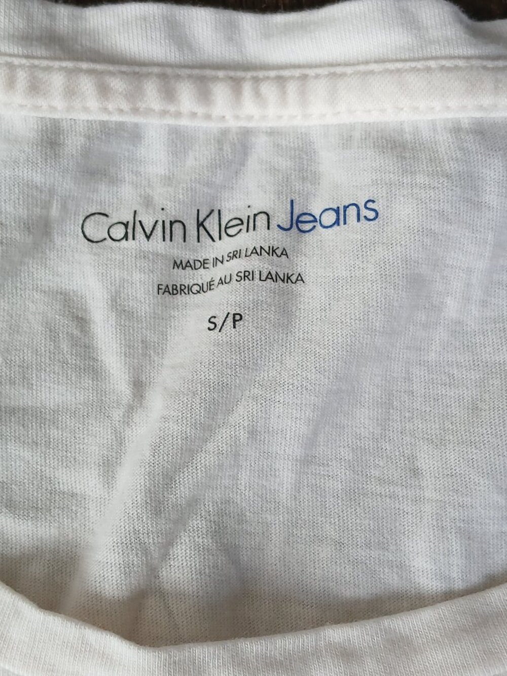 Calvin Klein t-shirt - Picture 2 of 4